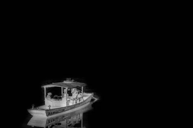 如何把平淡风景，调成黑白大片