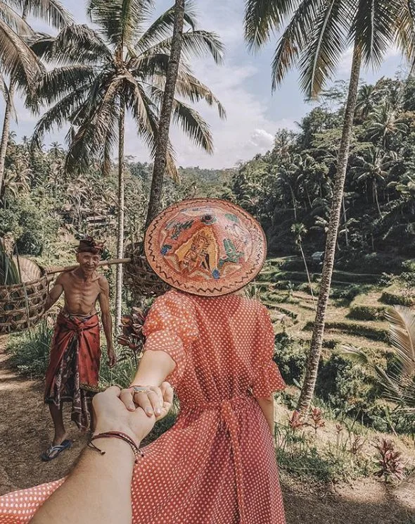 旅行只会拍打卡照？推荐4位脑洞大开的摄影师