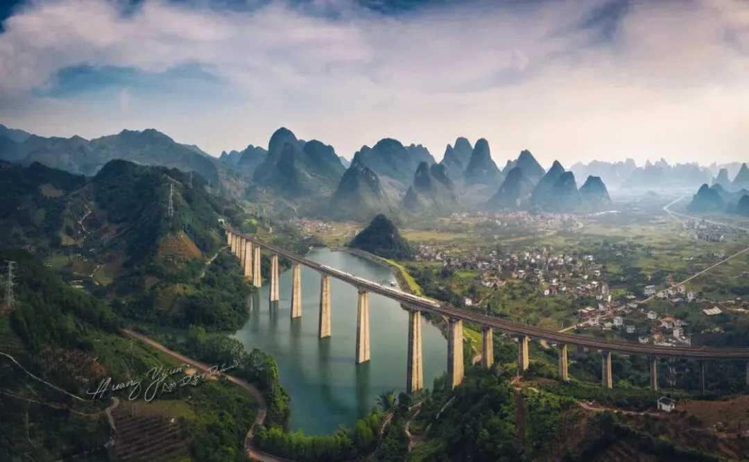 这些壮丽的路与桥，是前浪留给后浪们最美的礼物