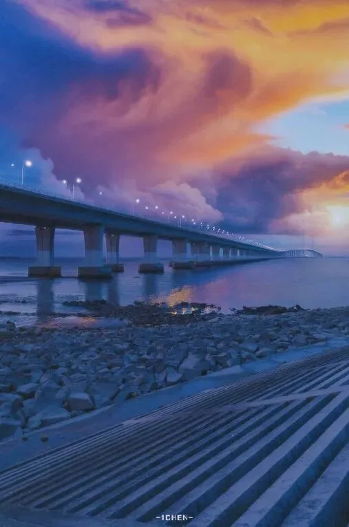 这些壮丽的路与桥，是前浪留给后浪们最美的礼物