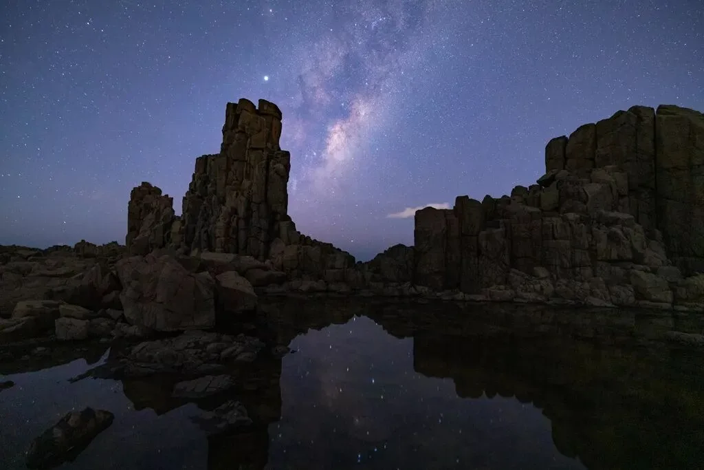 这些照片是把太阳和星空P在一起吗？浅谈月升、月落的拍摄~