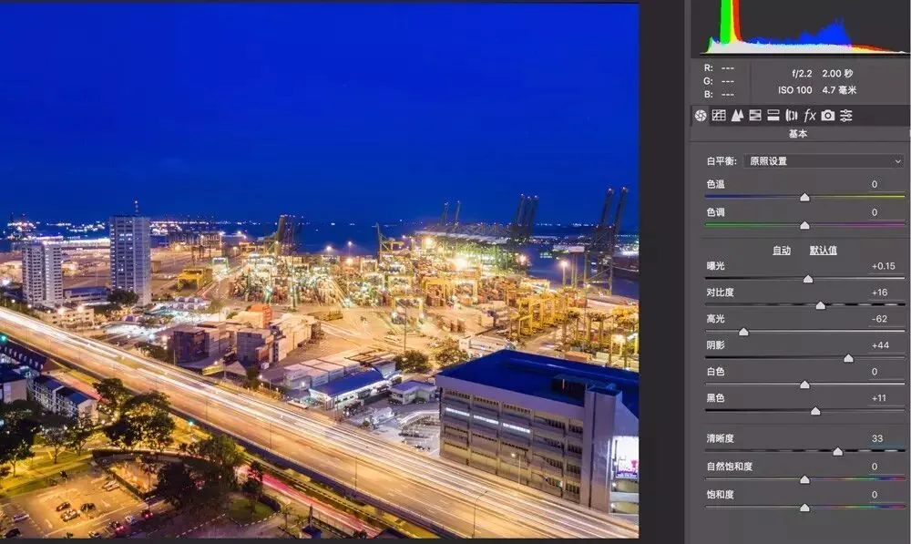 如何拍出漂亮的夜景车轨照片