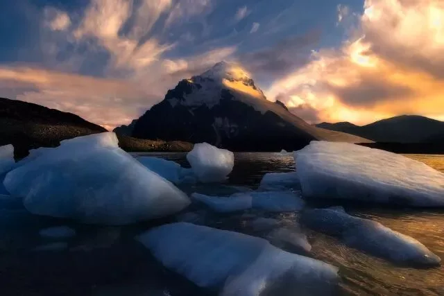 On Restraint in Landscape Photography Post-Processing