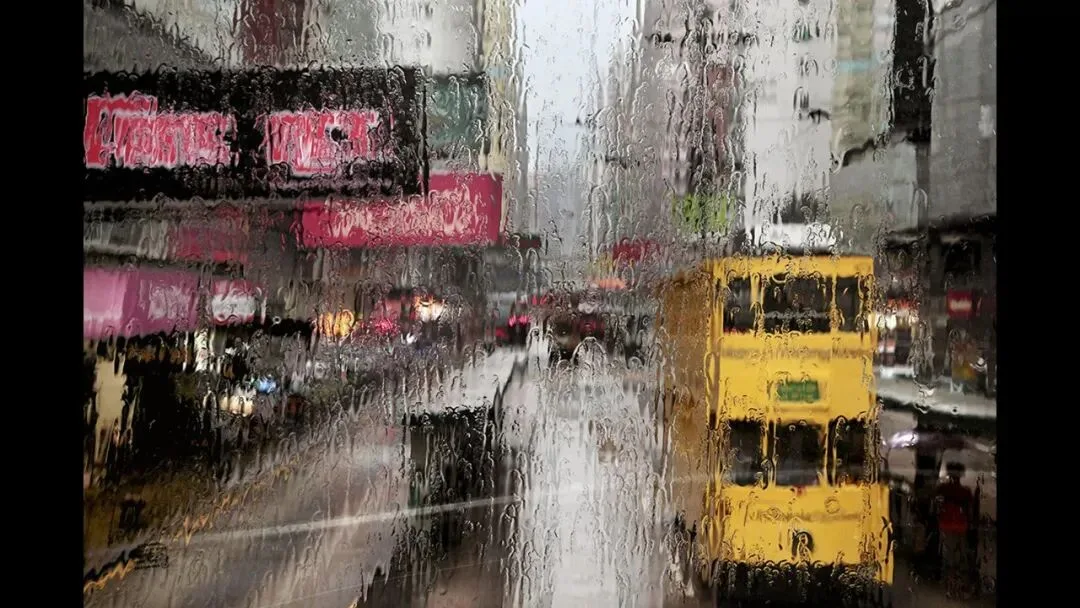 雨天为什么是城市摄影师的最爱？下雨天这样拍真的很绝！
