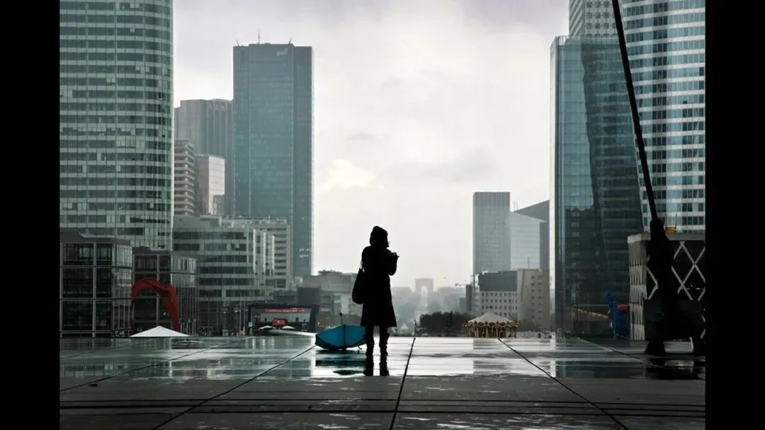 雨天为什么是城市摄影师的最爱？下雨天这样拍真的很绝！