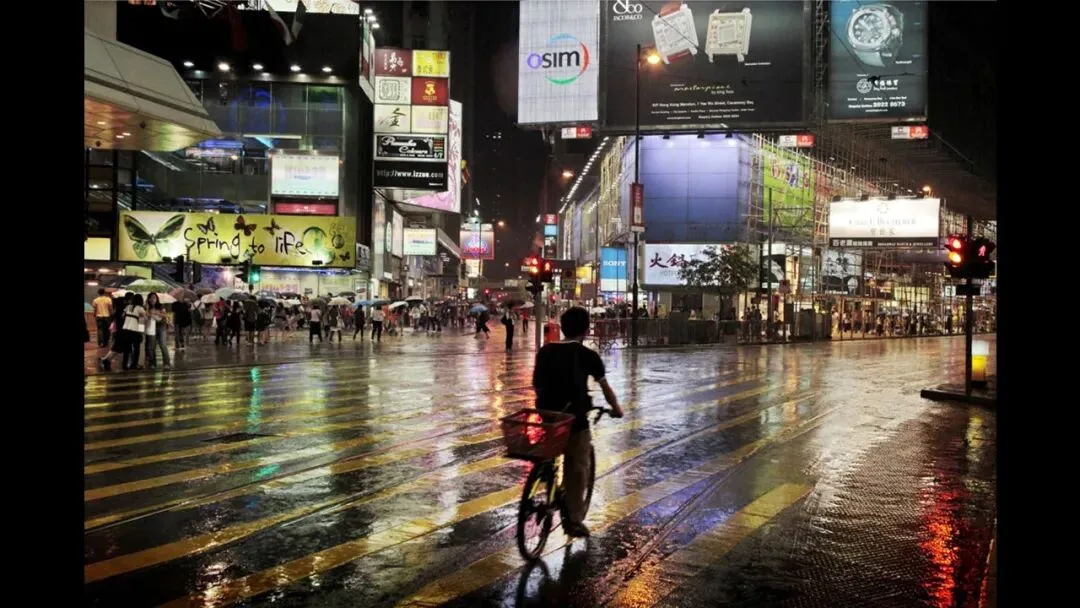 雨天为什么是城市摄影师的最爱？下雨天这样拍真的很绝！