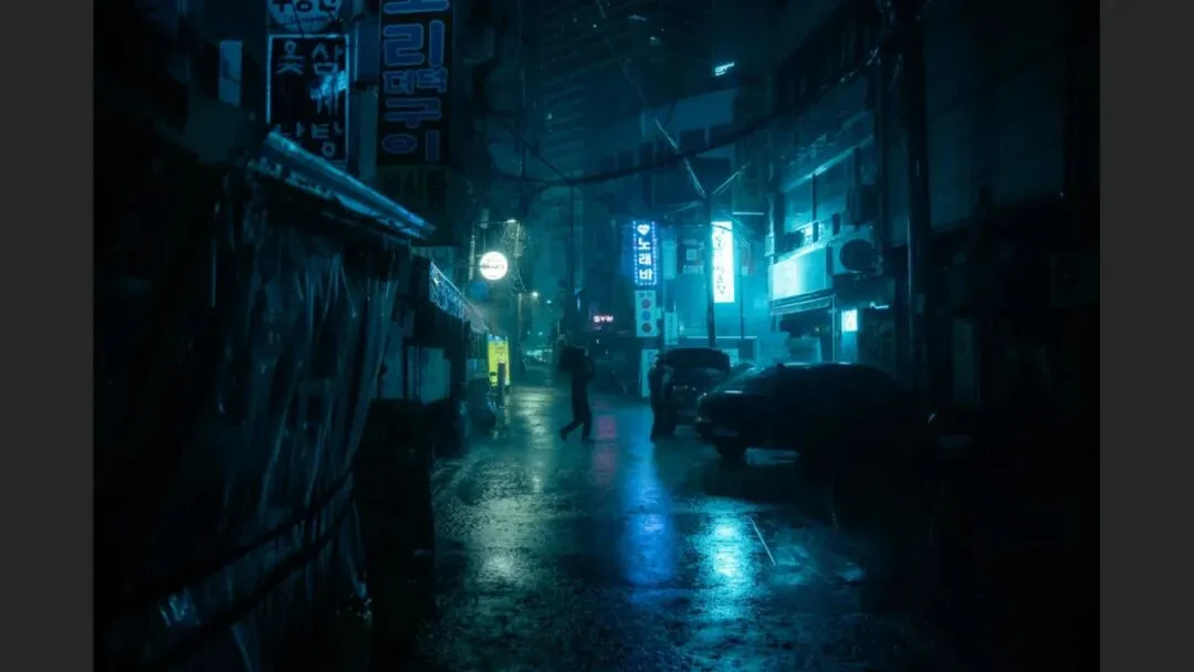 雨天不适合拍照？这位摄影师专拍雨中的城市大片！