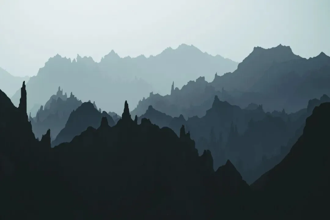 Northwest China Through a Telephoto: Sony 70-200mm F4 G II Field Test