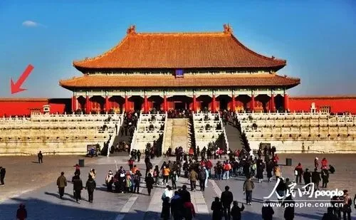 如何在人多的地方拍好旅行照？