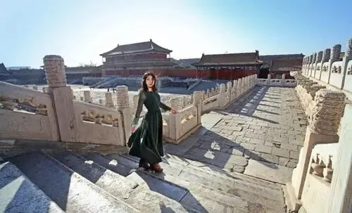 如何在人多的地方拍好旅行照？