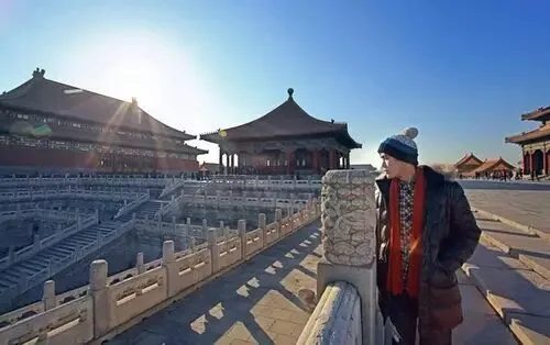如何在人多的地方拍好旅行照？