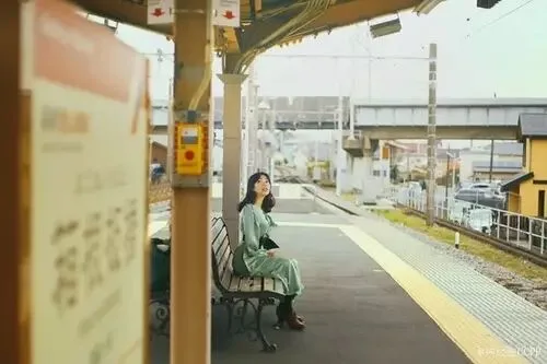 如何在人多的地方拍好旅行照？