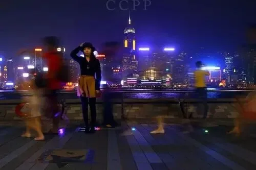 如何在人多的地方拍好旅行照？