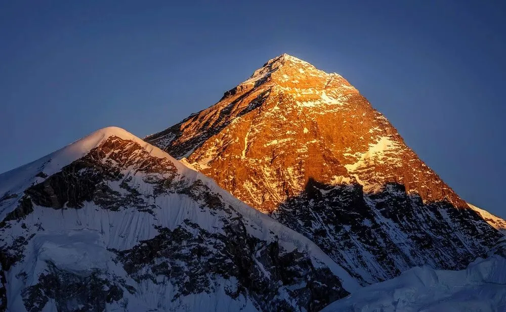 托马斯镜头中的20座绝美雪山，你最喜欢哪一座呢？（桌面大图下载）