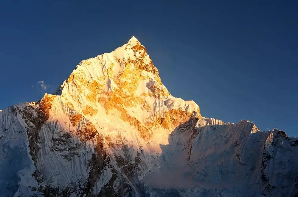 托马斯镜头中的20座绝美雪山，你最喜欢哪一座呢？（桌面大图下载）